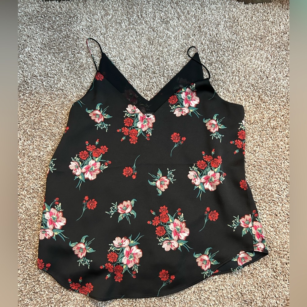 ☀️Express Tank Top☀️ - Picture 3 of 5